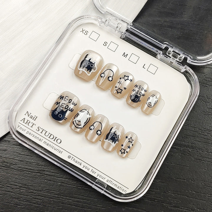 Künstliche Nagelspitzen mit Schimmerndem Design Karnz