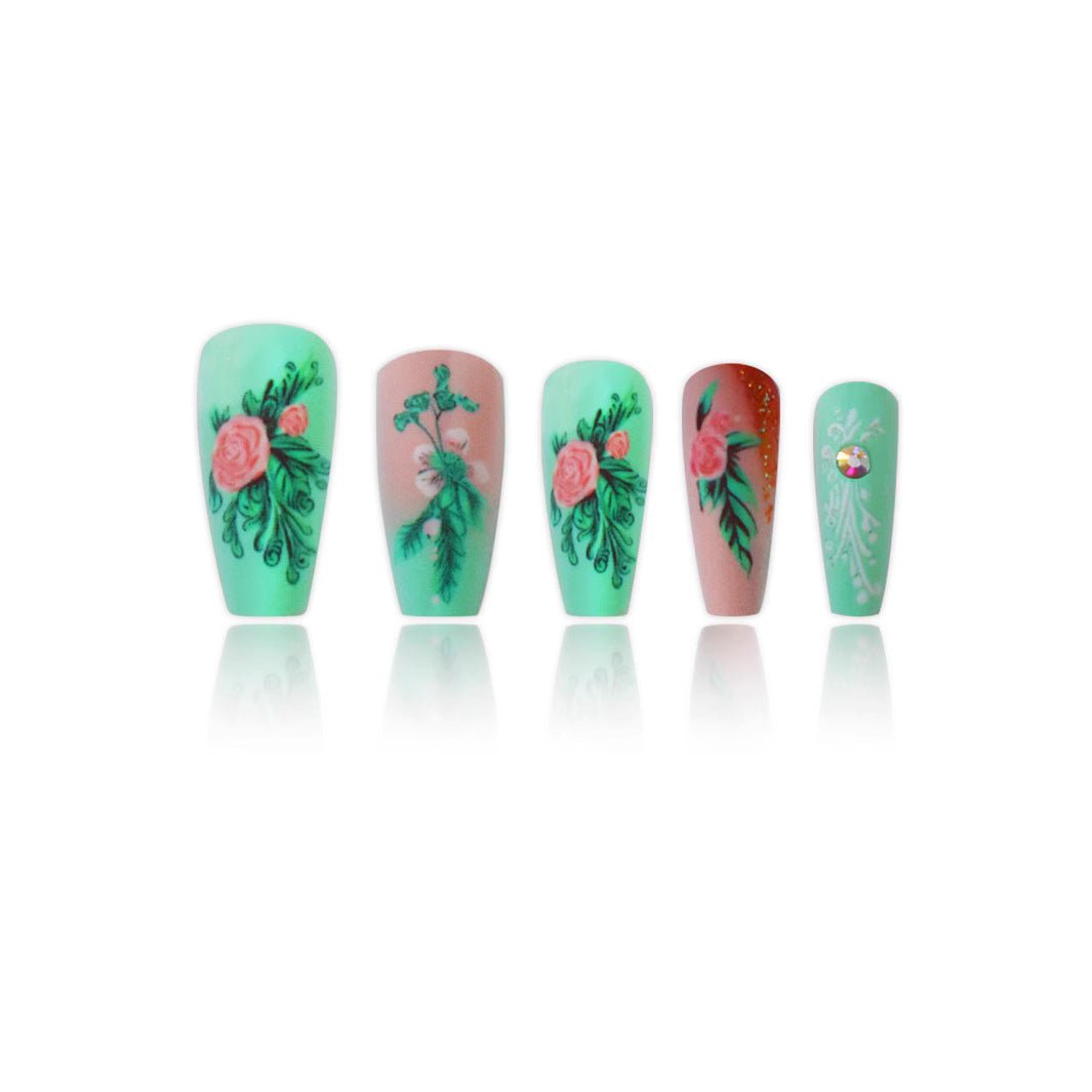 Blumig verziertes Press-On Nail Set Karnz