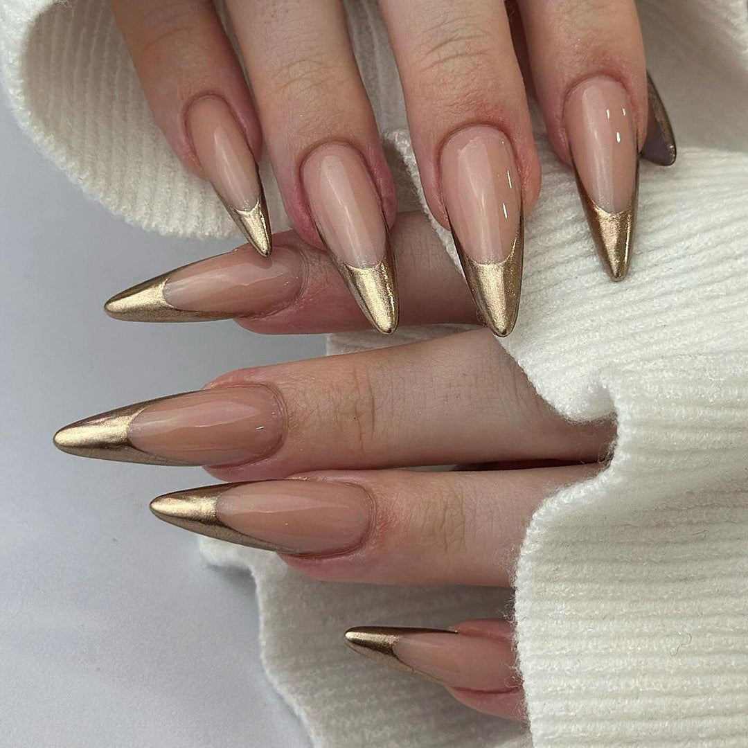 Elegante DIY-Nagelspitzen Karnz