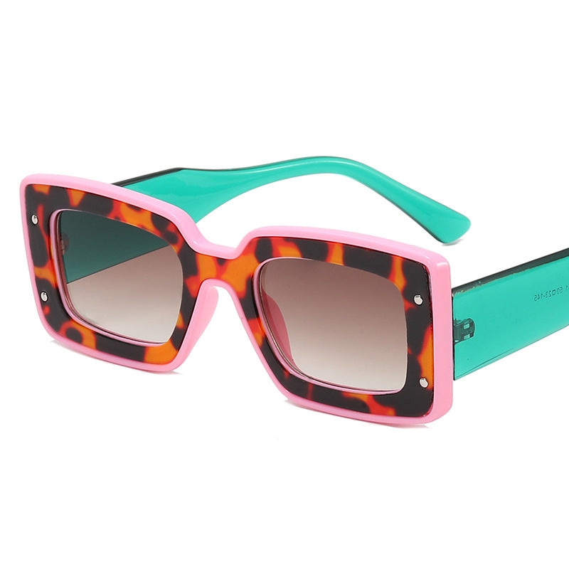 Damen Oversized Sonnenbrille im modernen Quadratrand Karnz