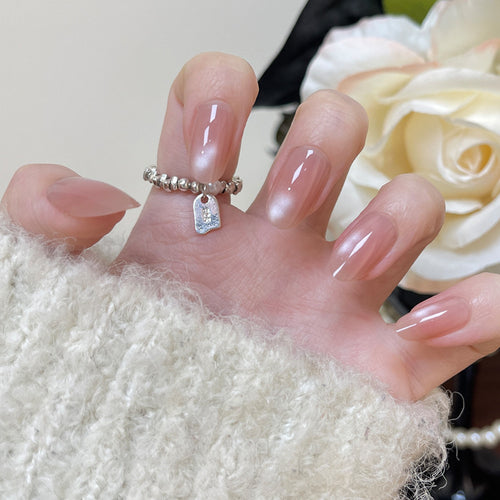 Elegante allmähliche Ombre-Nagelspitzen Karnz