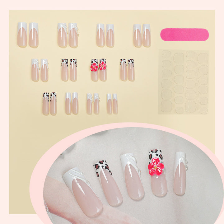 Künstlerisches Press-On-Nagelset mit floralen und abstrakten Designs Karnz