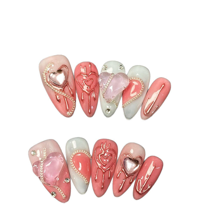 Künstlerisches Herz-verzierte Press-On-Nagelset