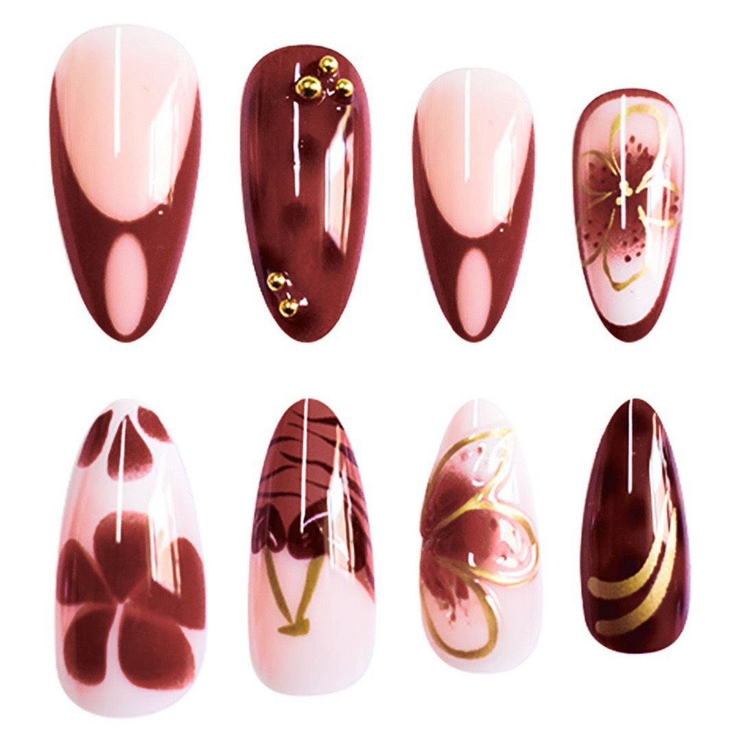 Künstlerische 3D-Nagelerweiterungen Karnz