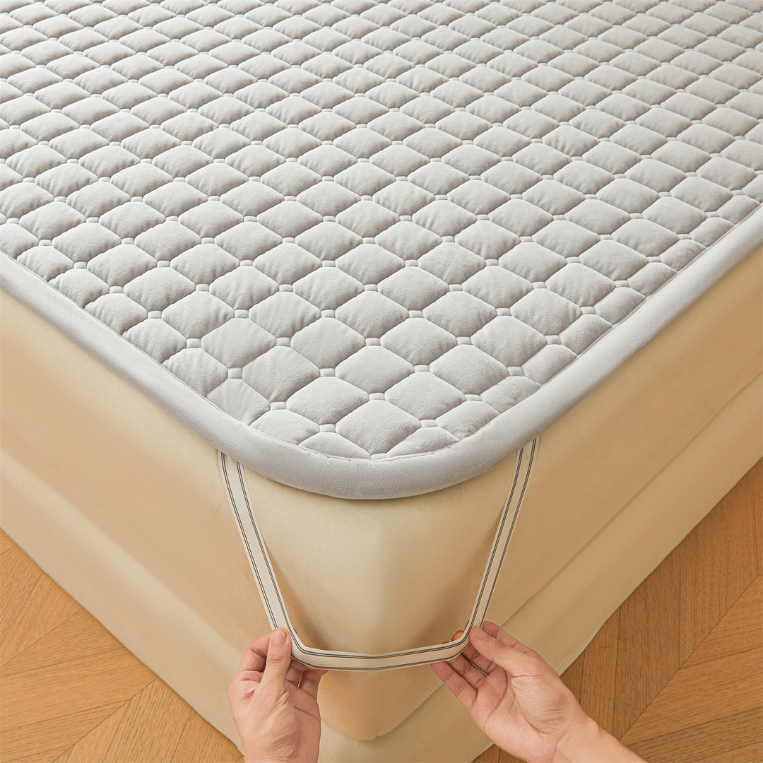 Niedlicher Cartoon Tier Quilted Matratzenauflage