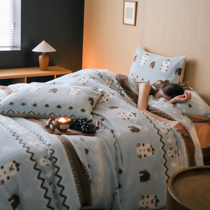 Mikrofaser-Fleece-Bettwäscheset mit Wendefunktion und winterlichem Norweger- & Schafmotiv