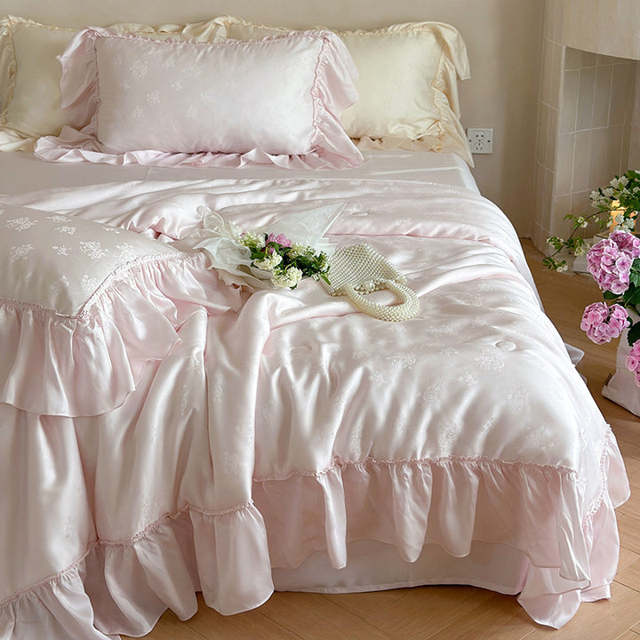 Elegantes Satin-Bettwäsche-Set mit Jacquard-Blumenmuster und Rüschen