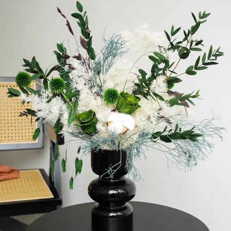 Elegante exquisite Blumenarrangement