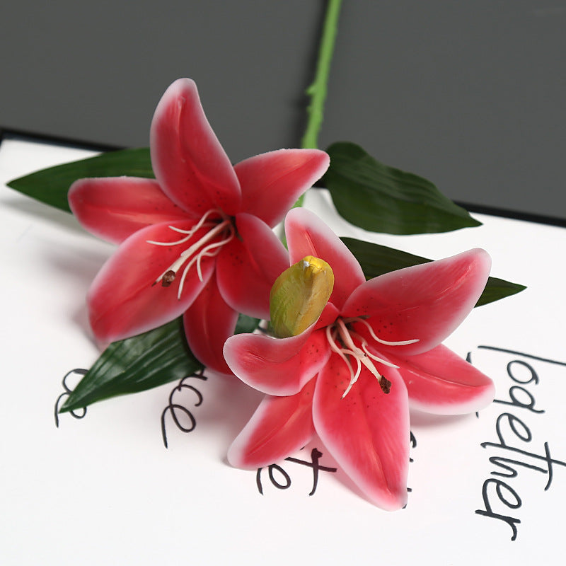 Lebensnahe Künstliche Blumenanordnung