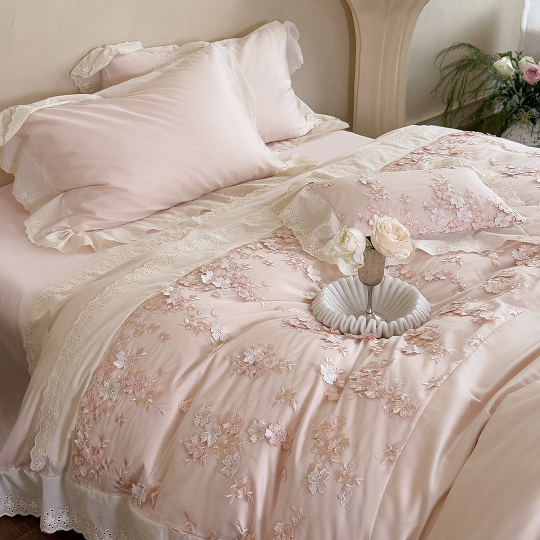 besticktes Luxus-Bettwäsche-Set aus Baumwollsatin mit Spitzenbordüre