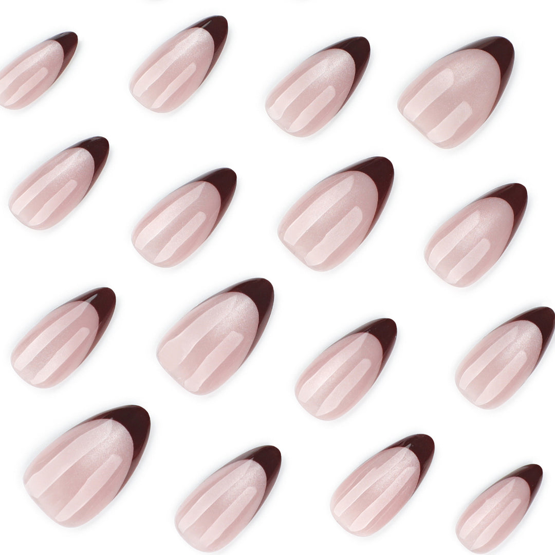 Elegante Acryl-Nägel mit modernem Ombre-Design Karnz
