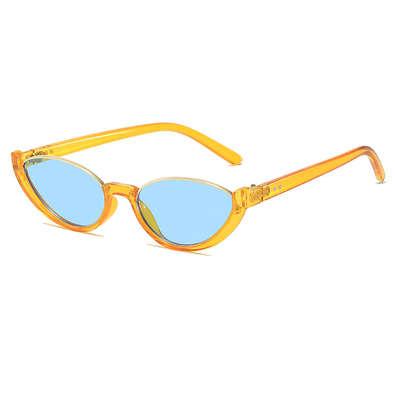 Retro-inspirierte klare Rahmen Cat Eye Sonnenbrille Karnz