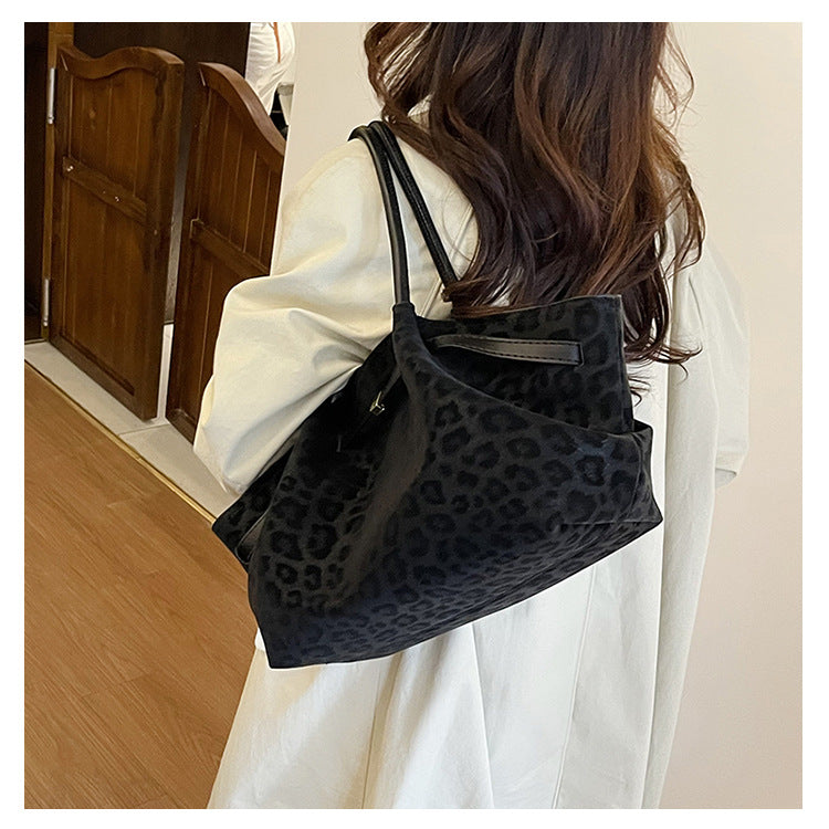Chic gemusterte Tragetasche Karnz