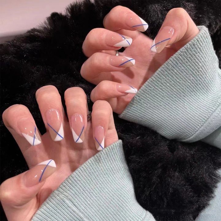 Elegante und Modische Nagelkunst Karnz