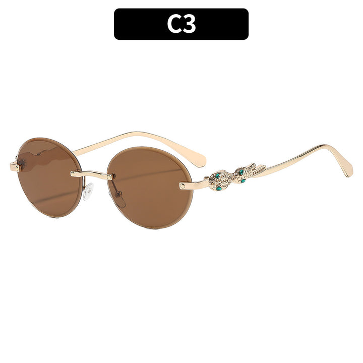 Modische runde Sonnenbrille mit kunstvollen Details