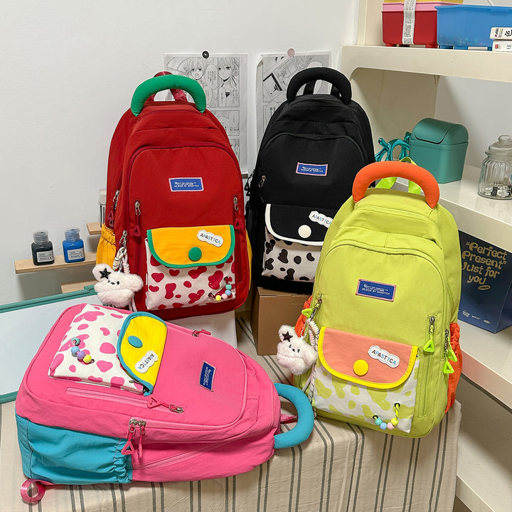 Stilvoller Multi-Taschen-Rucksack mit lustigen Akzenten Karnz