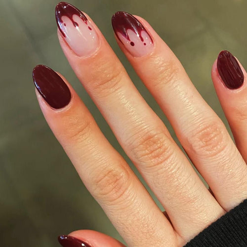 Kunstvolle Nagelbekleidung Karnz