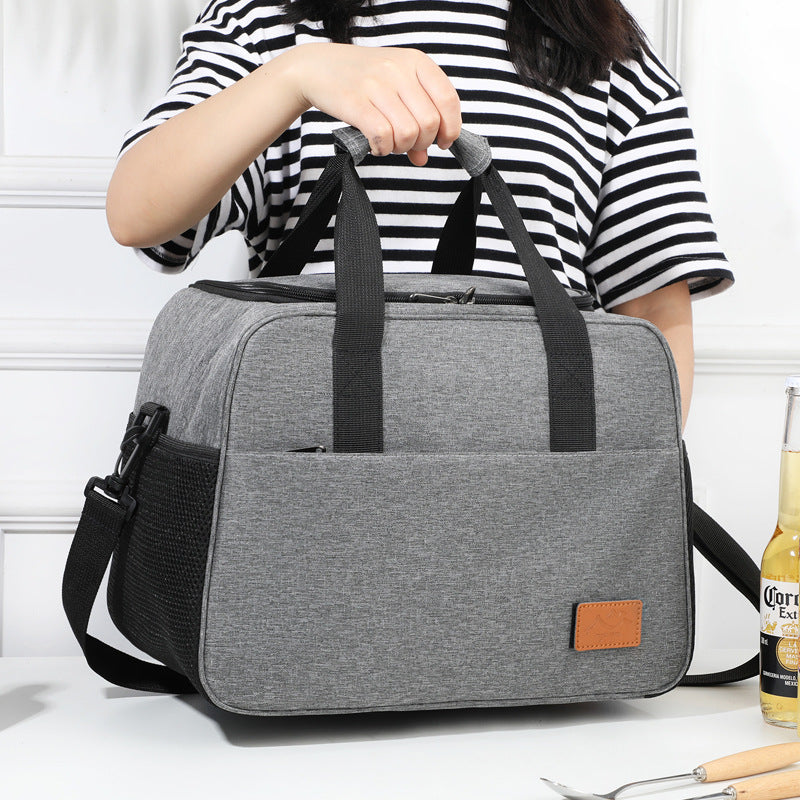 Isolierte Lunch-Tasche