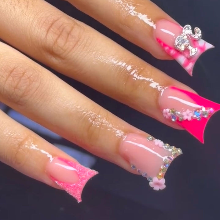 Glamouröse Dekorative Nagelkunstverlängerungen Karnz