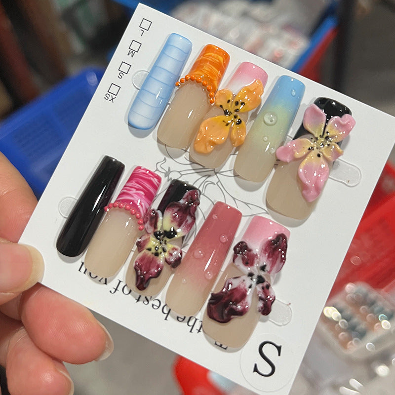 Handgefertigtes florales Design Press-On Nagelset Karnz