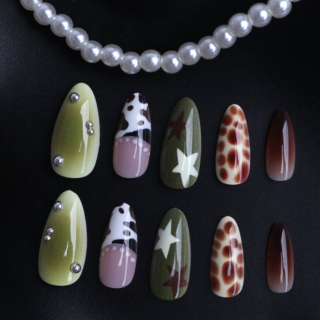 Kreative Kunstnägel mit Einzigartigen Tiermotiven Karnz