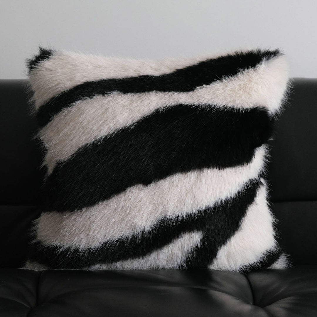 Faux-Fur-Akzentkissen für Sofadeko
