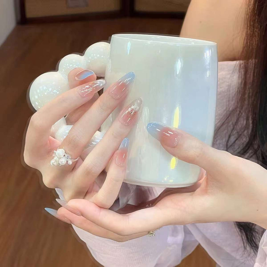 Elegante Ombre-Nagelkunst Verlängerungen