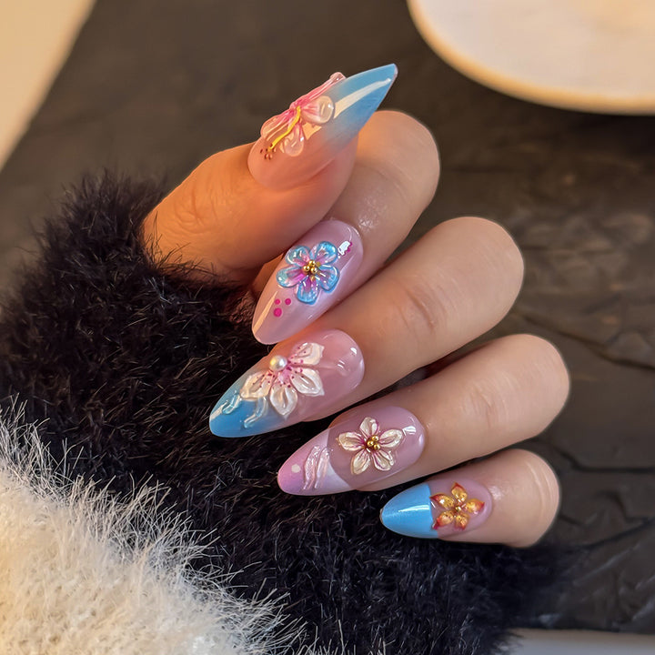 Künstlerisches blumenmusteriertes Press-On-Nagelset Karnz