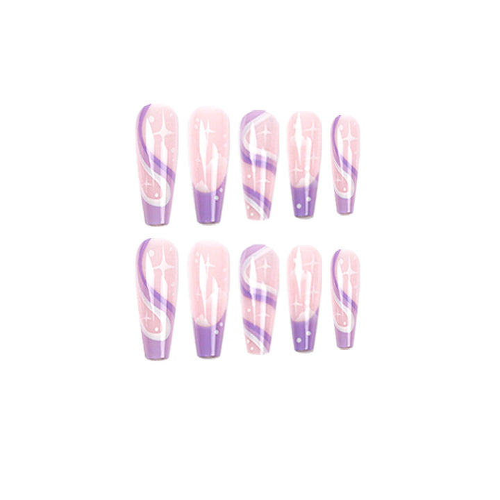 Kunstvolle Nagelverlängerungen mit trendigem Ombre-Design Karnz
