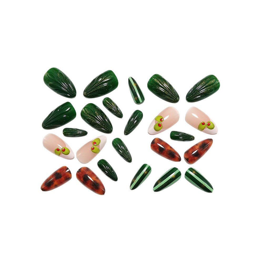 Kunstnägel mit Künstlerischen 3D-Verzierungen Karnz