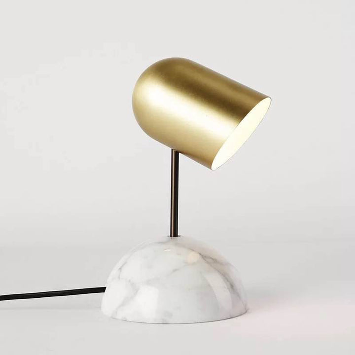 Stilvolle Tischlampe mit Marmorbasis und verstellbarem Schirm