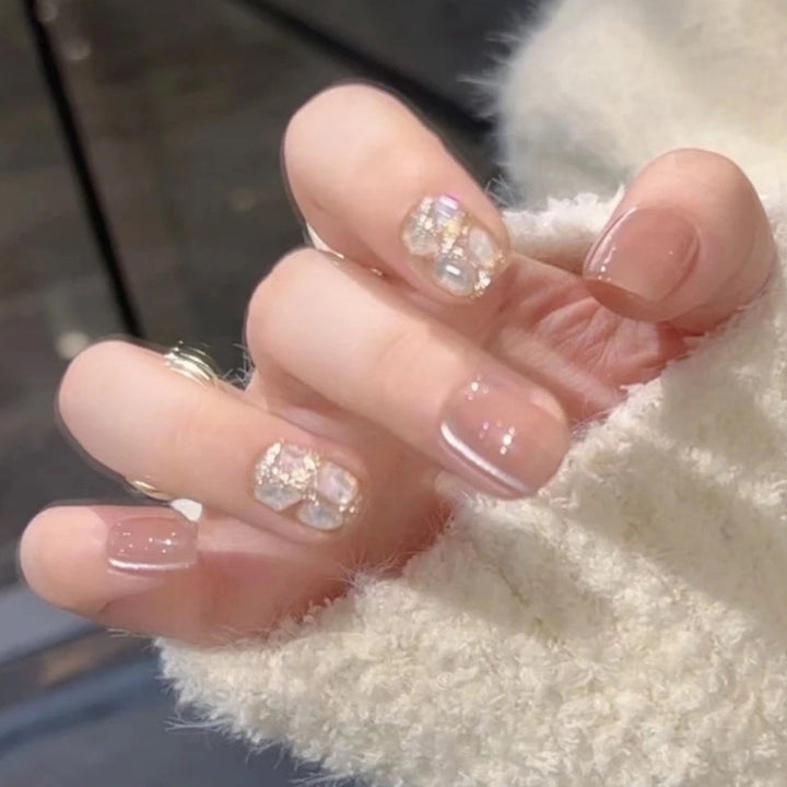 Glamorous Press-On Nagelkunstset mit Strassakzenten Karnz