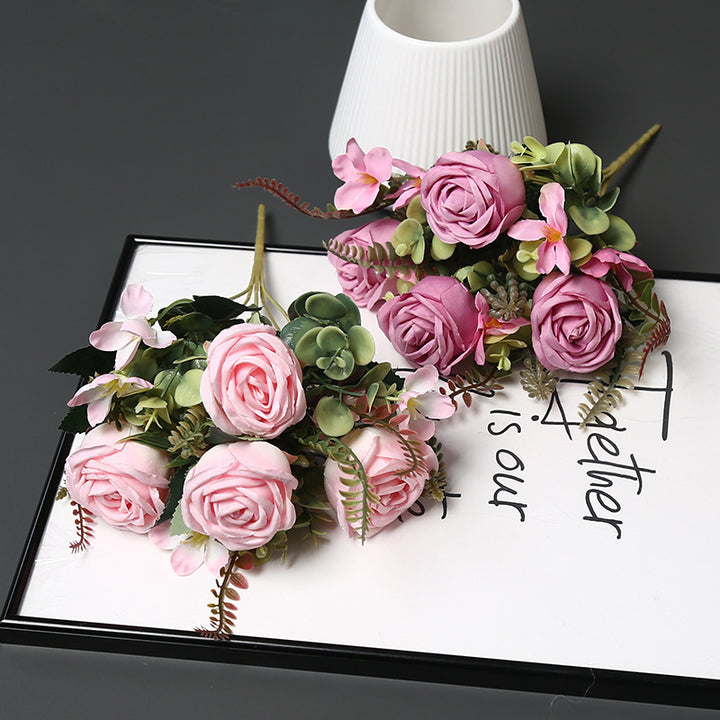 Realistischer Blumengesteck