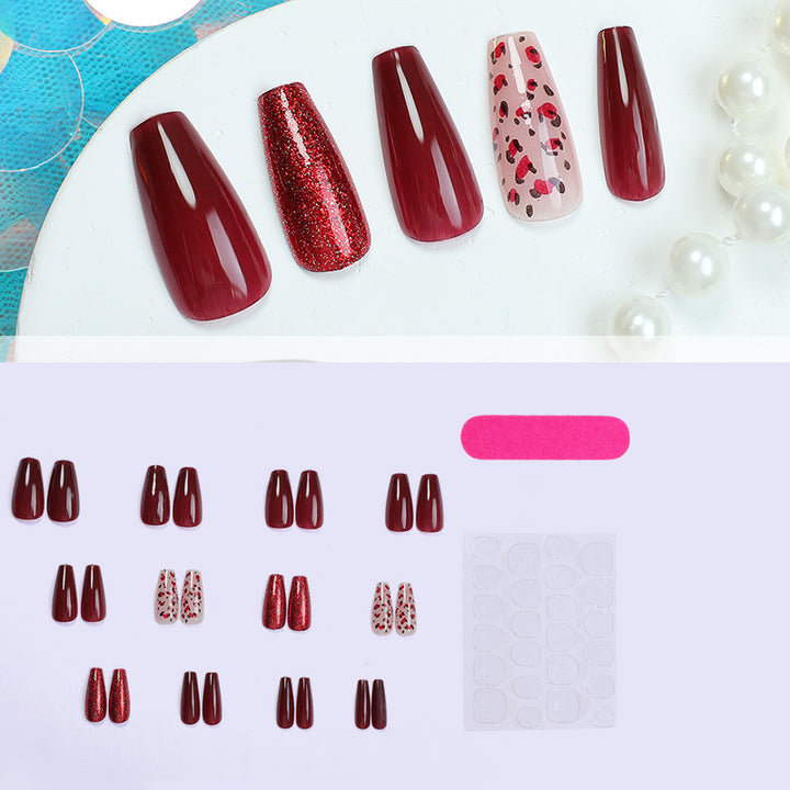 Glamouröses Press-On Nagelkunstset Karnz
