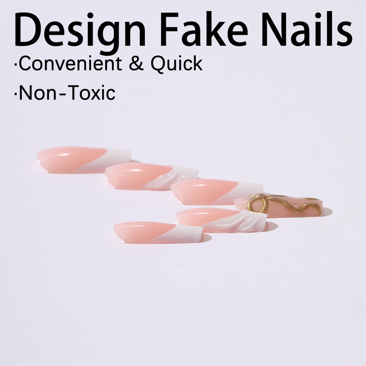 Kunstnagelset mit luxuriösen goldenen Akzenten und elegantem Design Karnz