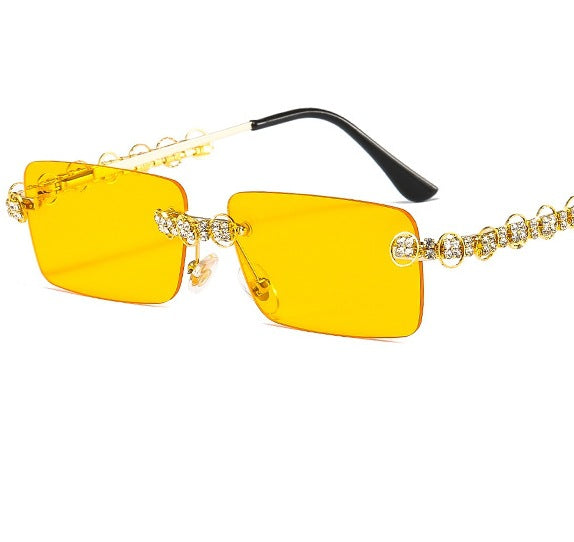 Damen Designer-Sonnenbrille mit funkelndem Rahmen und rechteckigem Glas Karnz