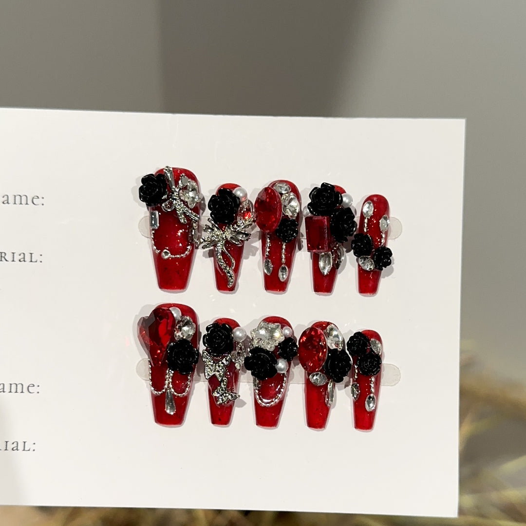 Glamouröses, blumenmotiviertes Press-On-Nagel-Set