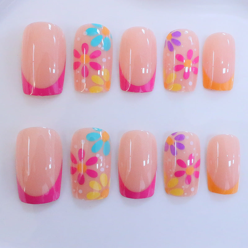 Kreatives Florales Acryl-Nageldesign Karnz