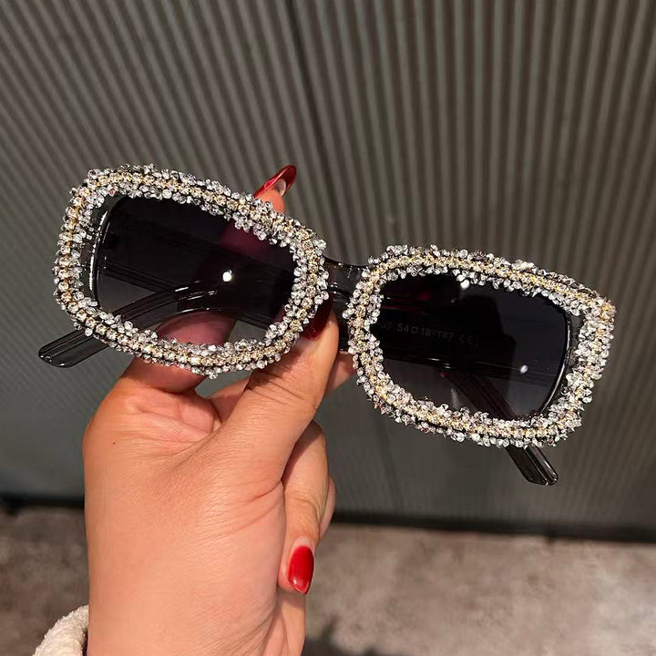 Damen Sonnenbrille mit luxuriösem Kristallrahmen Karnz