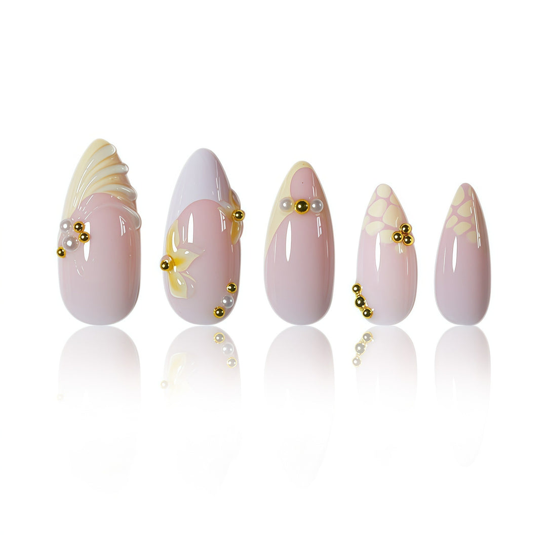 Elegante natürliche florale Press-On-Nagelkunst Karnz
