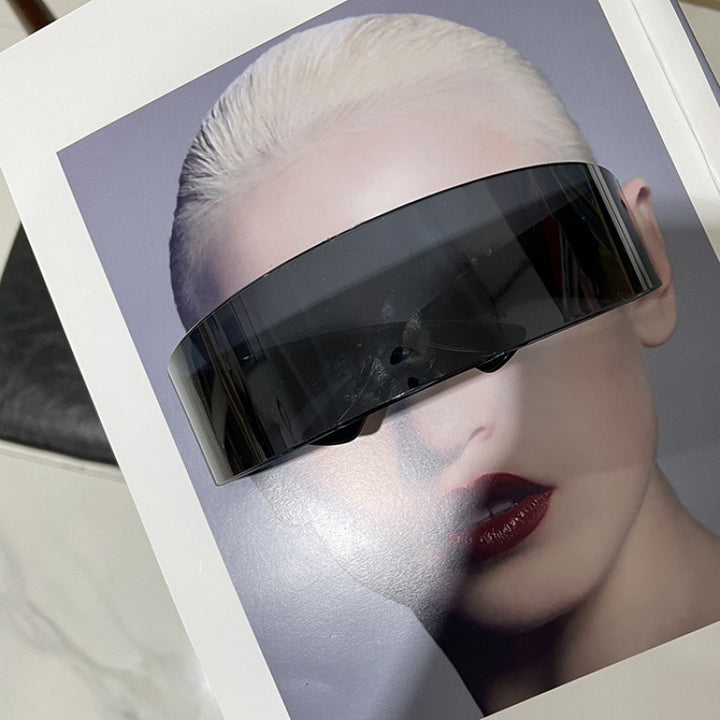 Damen futuristische Brille Karnz