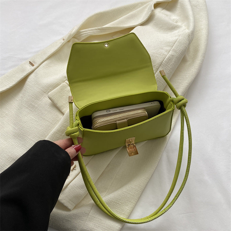 Strukturierte Handtasche