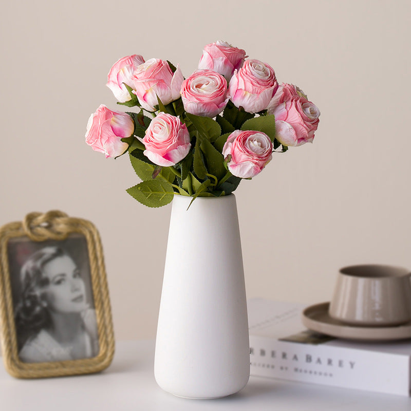Zeitgenössische Minimalistische Keramikvase