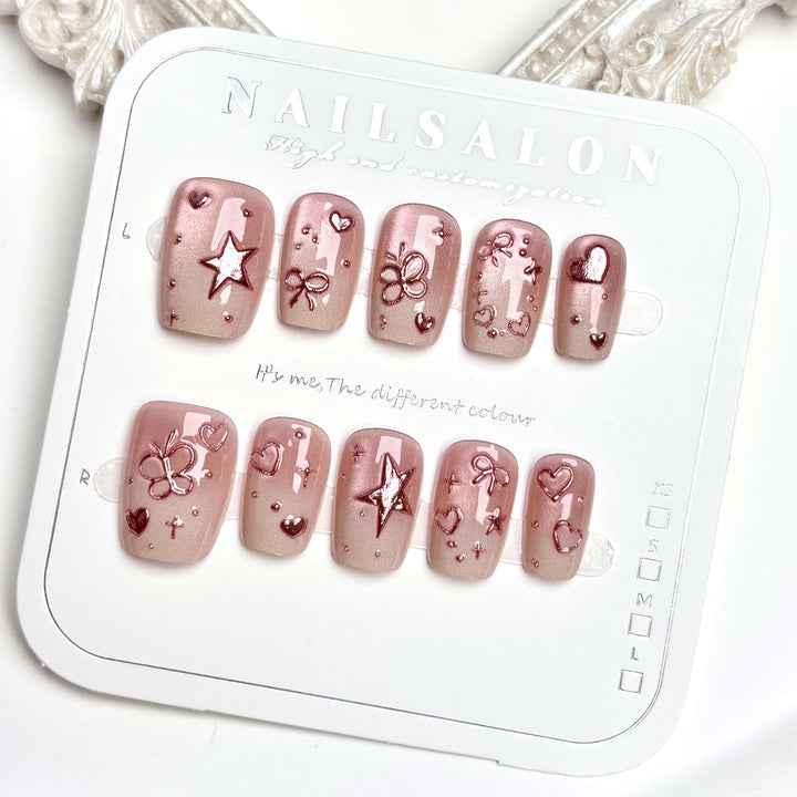 Dekoratives Press-On-Nagelset mit künstlerischen Mustern