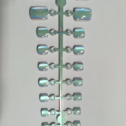 Iridescent Press-On Nagelset Karnz