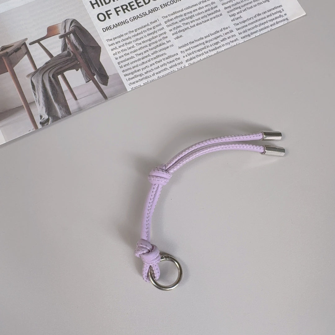 Stylischer Leder-Schlüsselanhänger Halter Karnz