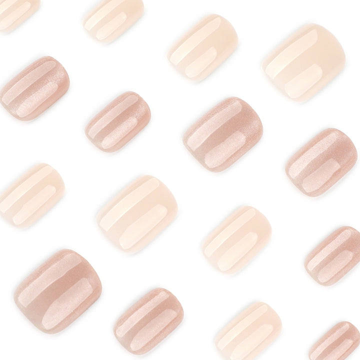 Künstliche Nagelverlängerungen mit elegantem Glitzer-Effekt Karnz