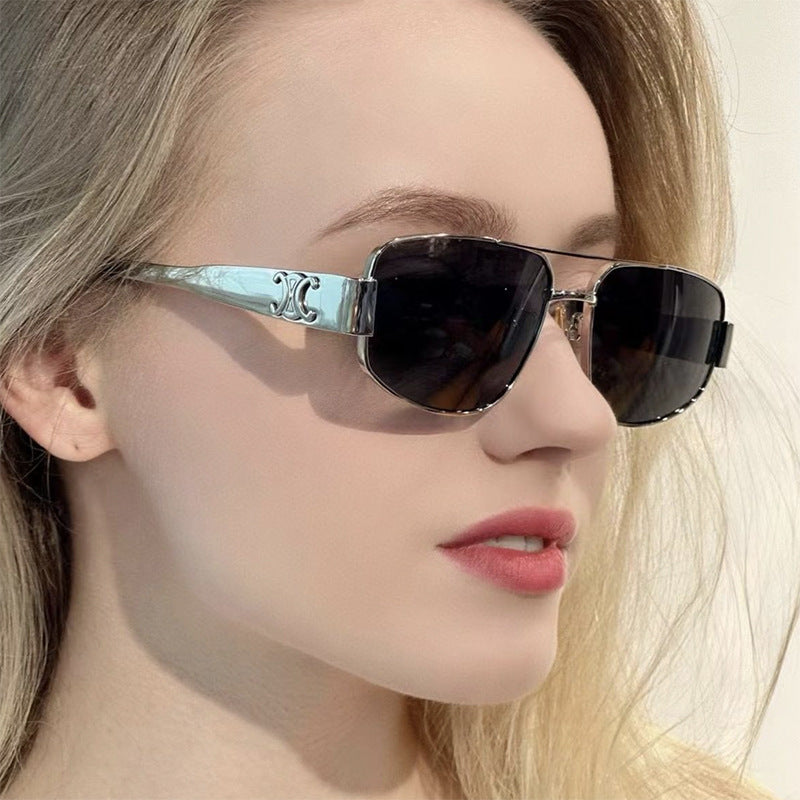 Damen Sonnenbrille mit elegantem und sportlichem Design Karnz