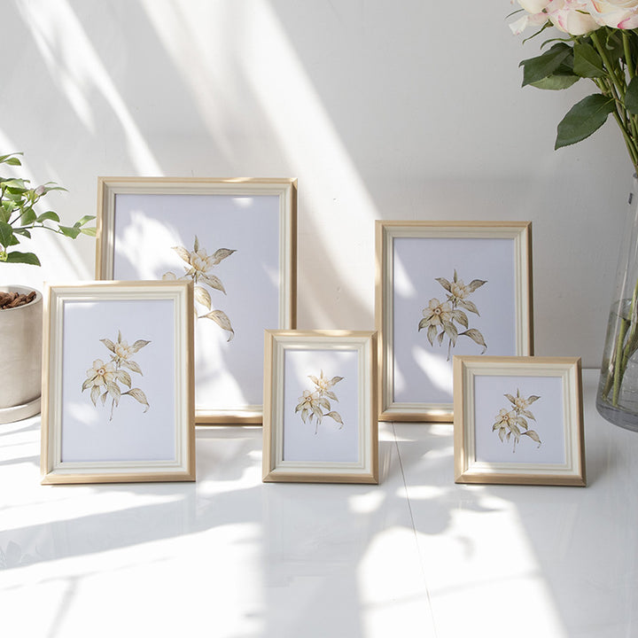 Elegante Holzrahmen Kunstpräsentation für Zuhause