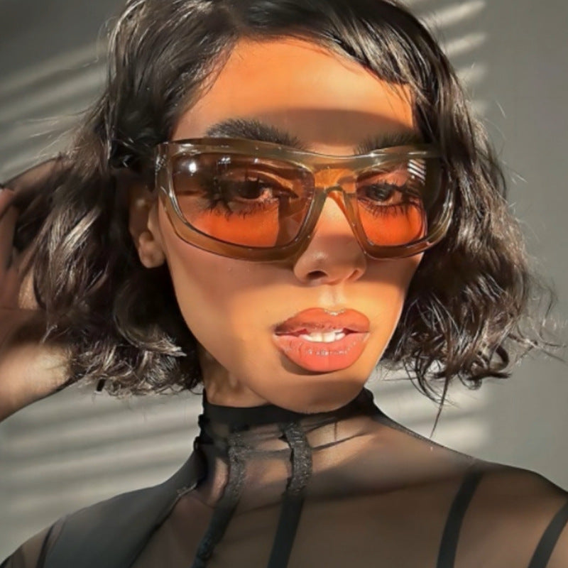 Damen trendige quadratische Sonnenbrille mit transparentem Rahmen und komfortablen Gläsern Karnz